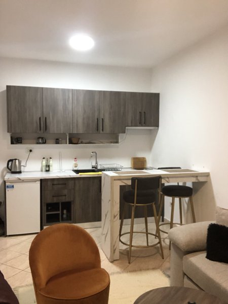 Apartament me qera ditore