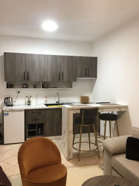 Apartament me qera ditore