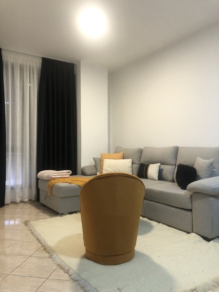 Apartament me qera ditore