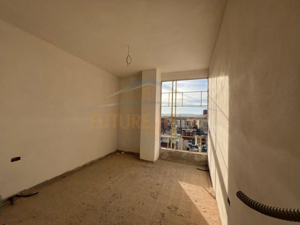 Shitet, Apartament 2+1+2, Qendër, Tiranë. 360000 EURO