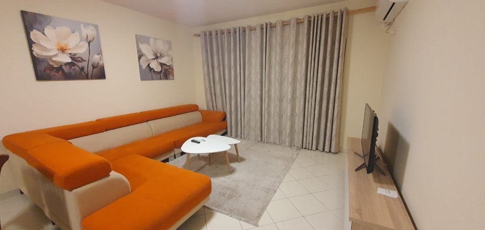 Qera- Apartament 2+1+2 ne Astir 450 euro