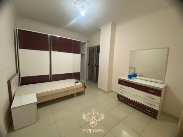 Shitet Apartament
• 2+1+2 + 2 ballkone🏡Qender Durres Prane Blue Star Center🏡