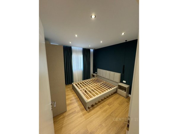 Apartament i Mobiluar 1+1 Pranë Pazarit të Ri!