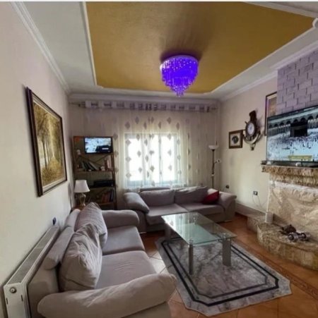 Jepet me Qera Apartament 2+1+BLK te Rr. Elbasanit
