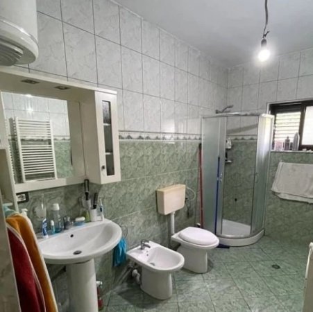 Jepet me Qera Apartament 2+1+BLK te Rr. Elbasanit