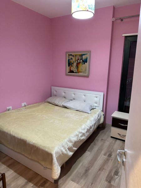 Jepet me qira 2+1 + 2 apartament Tirane