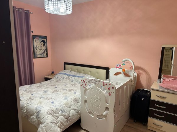 Jepet me qira 2+1 + 2 apartament Tirane