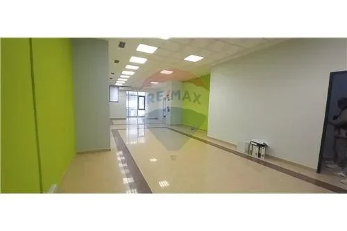 Me qira per zyra te Pazar i Ri