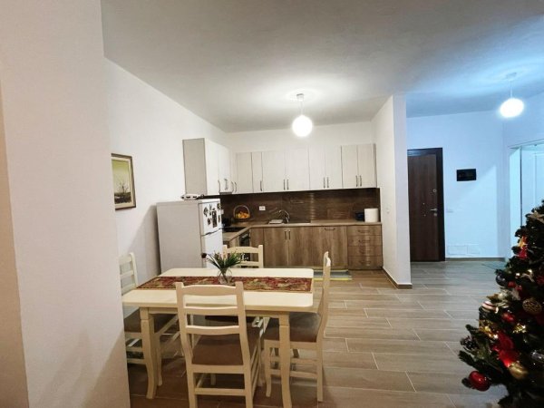 Apartament 1+1 me qera te Rruga Dibres 550 euro