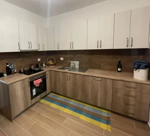 Apartament 1+1 me qera te Rruga Dibres 550 euro