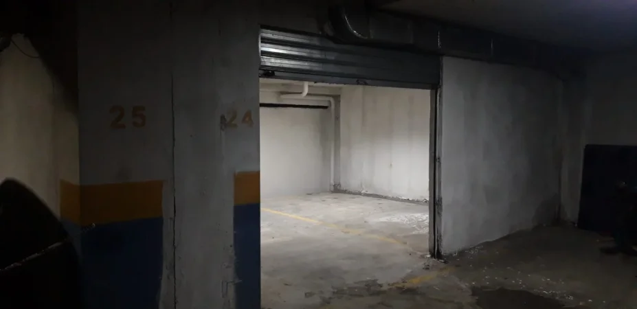 Shitet Garazhd Tek Rruga E Kavajes (ID BG51013) Tirane