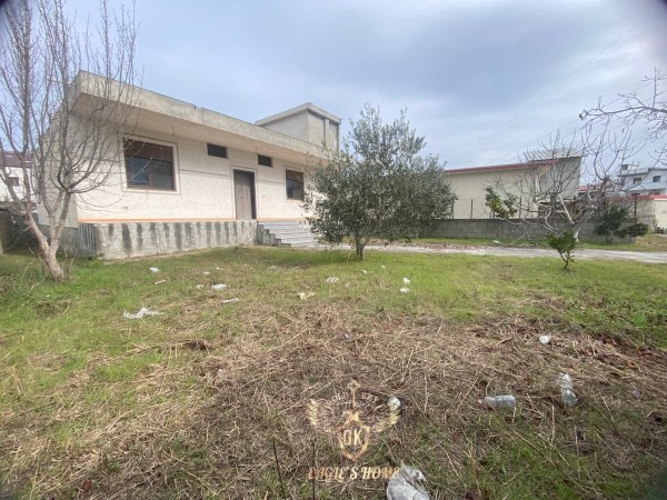 Shitet Shtepi Private  600 Metra Truall • 187 Metra Ndertim🏡Shkozet🏡
• 155'000€✅