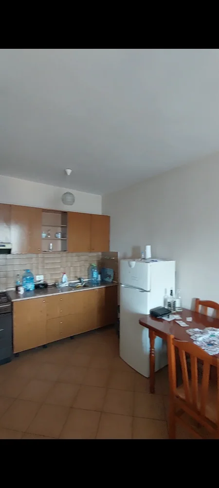 Jepet me qera apartament 1+1 ne kinostudio