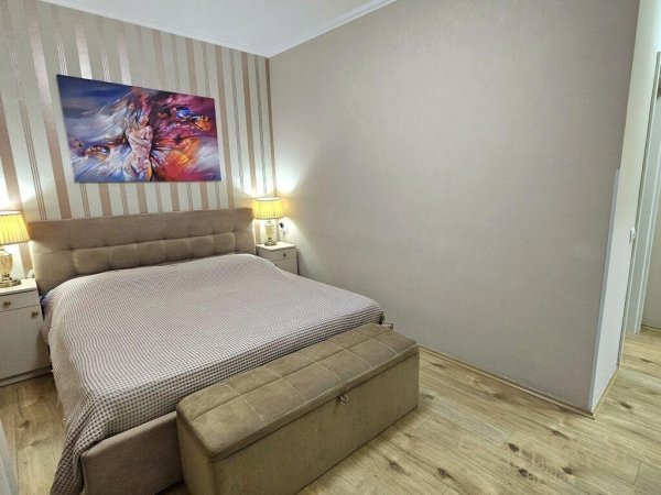 Apartment 2+1 me qira te kompleksi Kontakt 21-Dhjetori 700 €