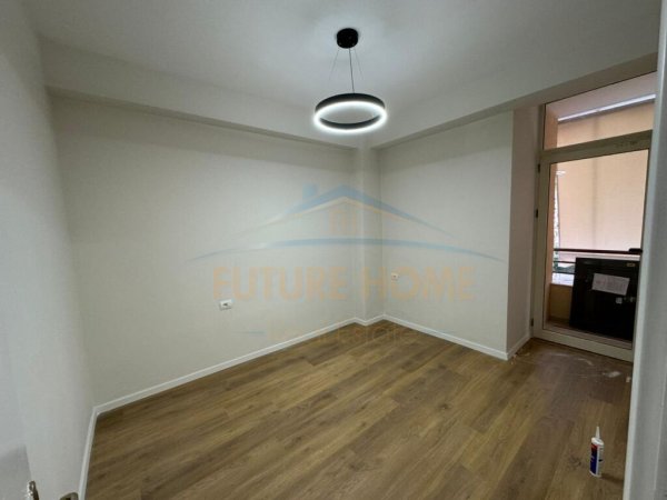 Shitet apartament 1+1 Unaza e re