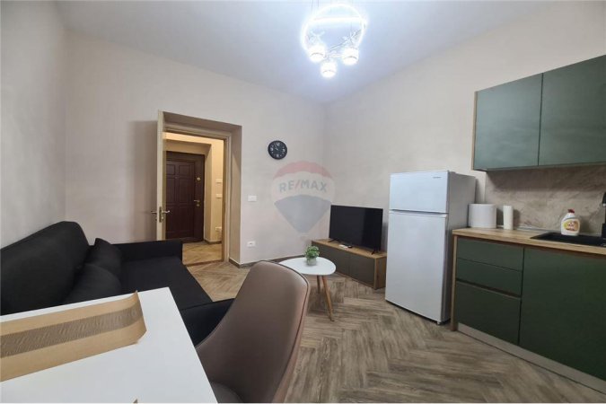 Apartament 2+1 ne shitje tek Rruga e Durresit!