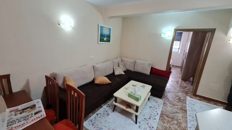 APARTAMENT 2+1 NE BULEVARD PER QIRA !