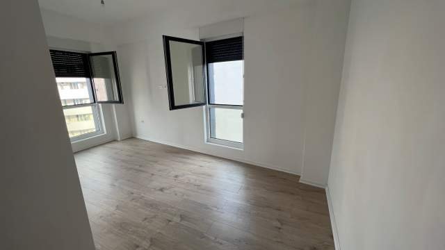 Tirane, jepet me qera apartament 2+1+BLK Kati 6, 96 m² 400 Euro