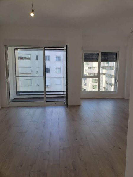 Tirane, jepet me qera apartament 2+1+BLK Kati 6, 96 m² 400 Euro