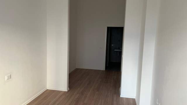 Tirane, jepet me qera garsonier Kati 1, 47 m² 300 Euro