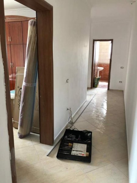 Tirane, jepet me qera apartament 2+1 Kati 4, 90 m² 350 Euro (Jordan Misja)