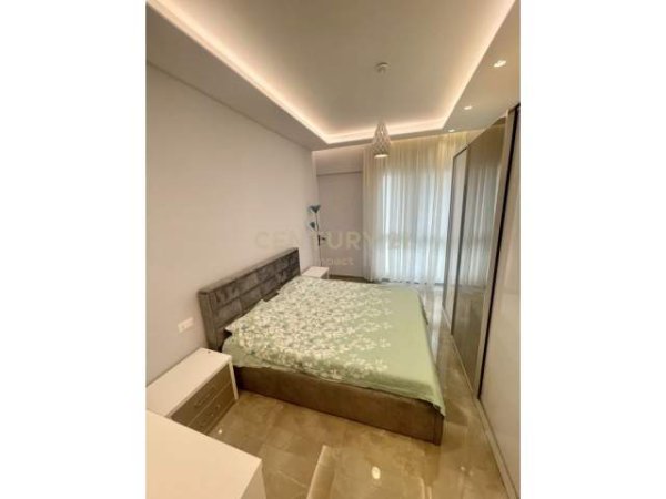 Tirane, jepet me qera apartament 1+1 Kati 4, 76 m² 600 Euro (Rruga e Kavajes)