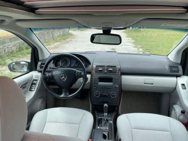 Tirane, shes makine Mercedes-Benz A180 Viti 2007, 4.250