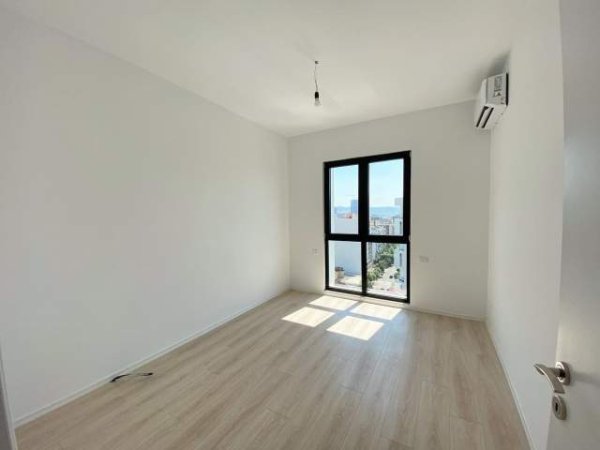 Tirane, jepet me qera apartament 3+1+BLK Kati 11, 125 m² 550 Euro (Rruga e Dibres)