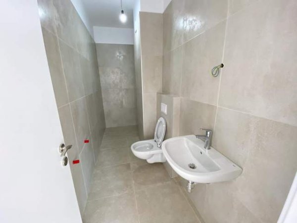 Tirane, jepet me qera apartament 3+1+BLK Kati 11, 125 m² 550 Euro (Rruga e Dibres)