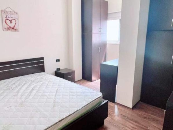 Tirane, jepet me qera apartament 1+1+BLK Kati 3, 61 m² 390 Euro (Rruga Rrapo Hekali)