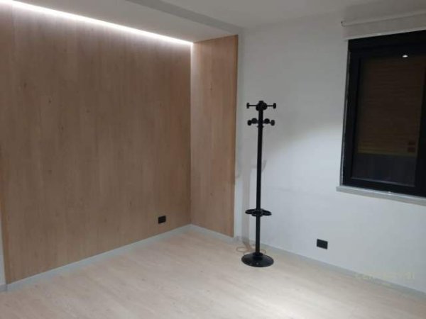 Tirane, jepet me qera apartament 2+1+BLK Kati 3, 110 m² 600  (Ish Blloku)