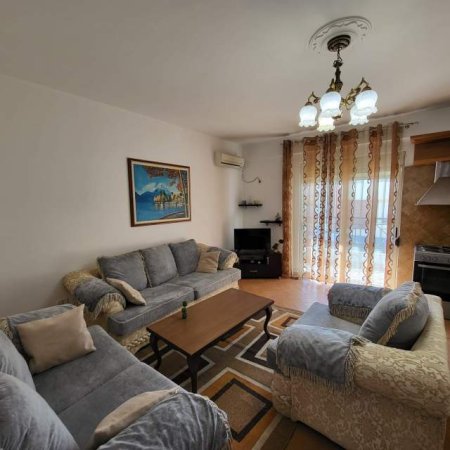 Tirane, jepet me qera apartament 2+1+BLK Kati 6, 105 m² 480 Euro