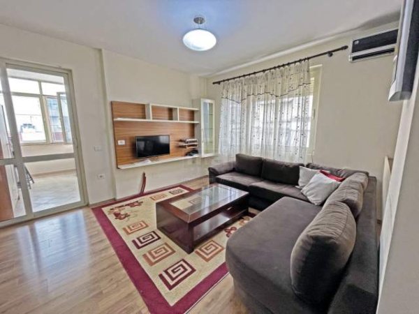 Tirane, jepet me qera apartament 2+1+BLK Kati 7, 94 m² 350 Euro (Selvia)