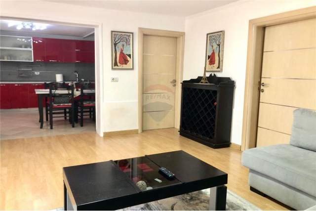 Tirane, jepet me qera Vile 1+1 Kati 1, 500 Euro (Rr Mustafa Matohiti - Rruga e Elbasanit, Shqipëri)