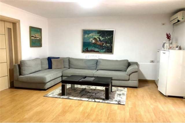 Tirane, jepet me qera Vile 1+1 Kati 1, 500 Euro (Rr Mustafa Matohiti - Rruga e Elbasanit, Shqipëri)