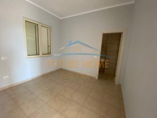 Durres, shitet Penthouse 3+1+BLK Kati 9, 155 m² 300.000 Euro (Plepa)