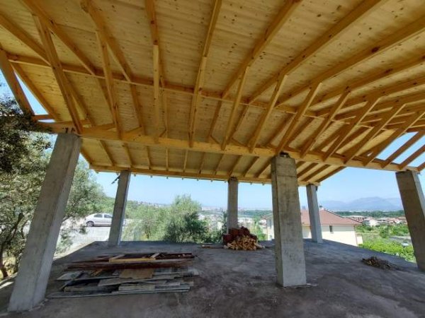 Tirane, shes Vile 5+1+BLK Kati 3, 550 m² 518.000 Euro (Liqeni i thate)