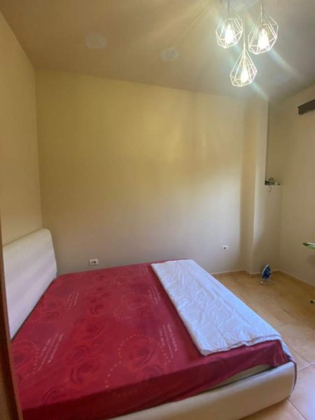 Tirane, jepet me qera apartament 1+1+A+BLK Kati 1, 70 m² 33.000 Leke (Rruga)