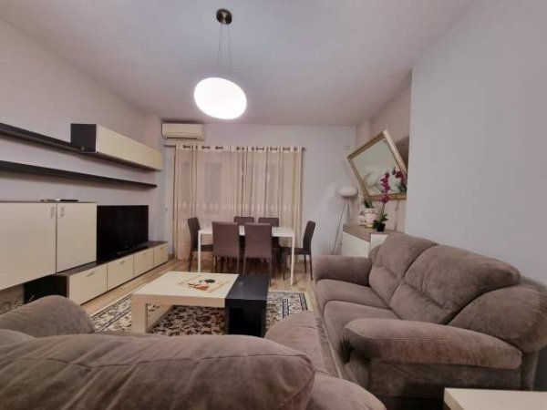 Tirane, jepet me qera apartament 2+1+BLK Kati 2, 500 Euro (tek Harry Fultz)