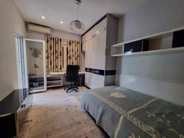 Tirane, jepet me qera apartament 2+1+BLK Kati 2, 500 Euro (tek Harry Fultz)