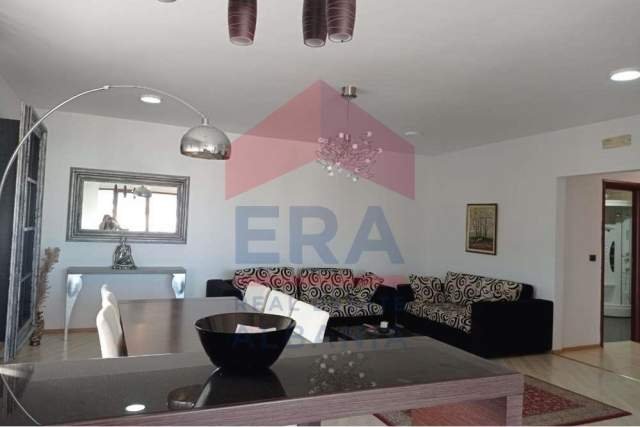 Tirane, jepet me qera apartament 2+1+BLK Kati 8, 122 m² 500 Euro (Blv. Bajram Curri)