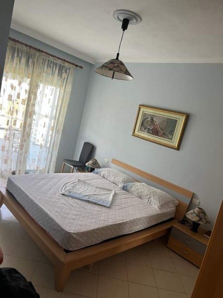 Plazh-Durres, jepet me qera apartament 2+1+A+BLK Kati 3, 70 Euro (Golem)