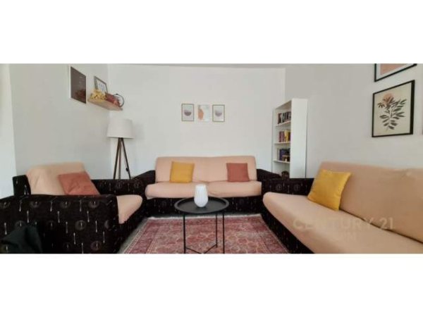 Tirane, jepet me qera apartament 1+1 Kati 5, 51 m² 330 Euro (Tregu Elektrik)