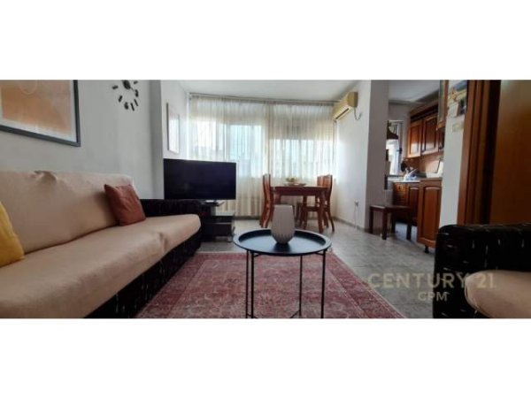 Tirane, jepet me qera apartament 1+1 Kati 5, 51 m² 330 Euro (Tregu Elektrik)
