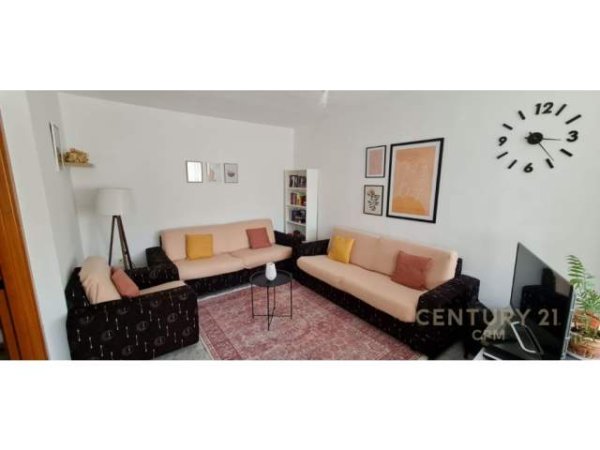 Tirane, jepet me qera apartament 1+1 Kati 5, 51 m² 330 Euro (Tregu Elektrik)