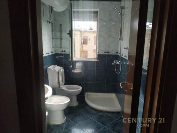 Tirane, jepet me qera apartament 1+1 Kati 5, 51 m² 330 Euro (Tregu Elektrik)