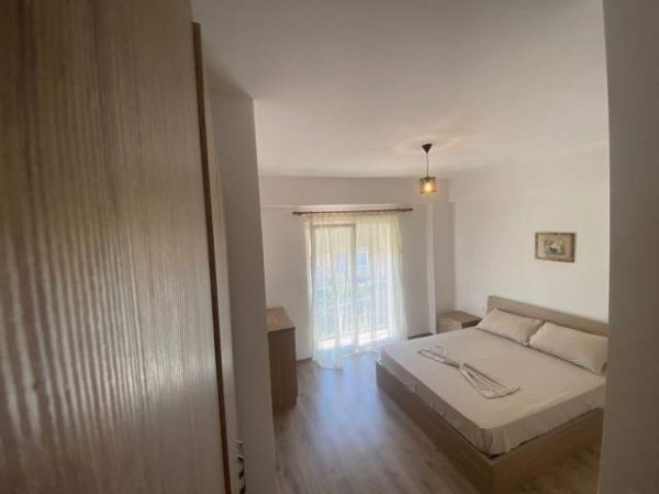 Tirane, jap me qera apartament 2+1+BLK Kati 2, 400 Euro