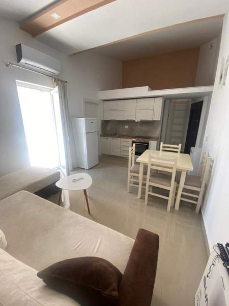 Tirane, jepet me qera apartament 1+1+A+BLK Kati 6, 65 m² 350 Euro (Bill Klinton)