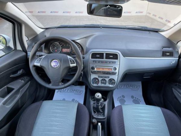 Tirane, shes makine Fiat grande punto Viti 2009, 4.200 Euro