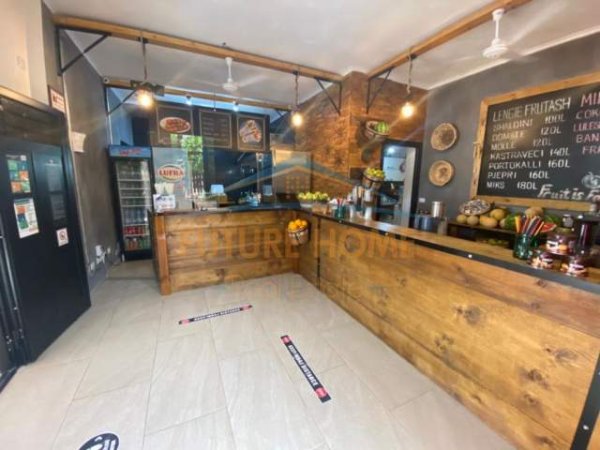 Shkembi Kavajes, shitet bar-kafe Kati 0, 335 m² 170.000 Euro (Golem)